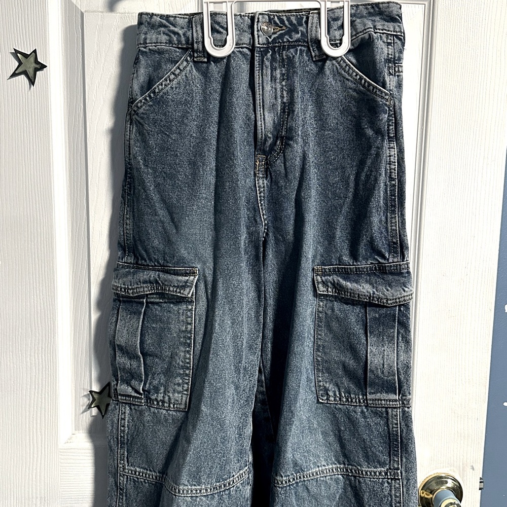 H&M Women’s High Waisted Cargo Jeans Size 0